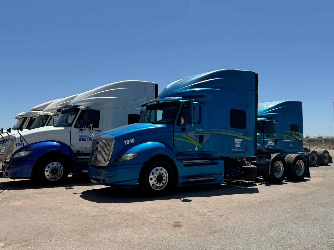 Unidad de carga EBR Transporte operando en ruta federal